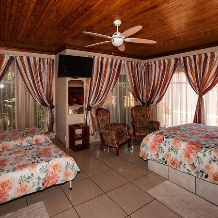 Invite Guest House - Self Catering Accommodation In Vanderbijlpark Luaran gambar