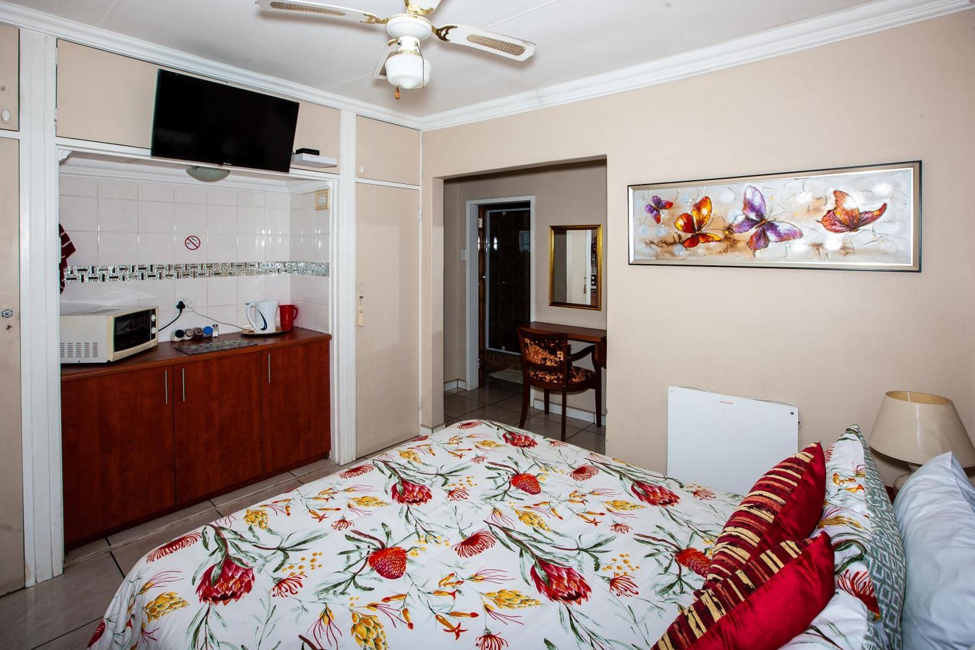 Invite Guest House - Self Catering Accommodation In Vanderbijlpark Luaran gambar