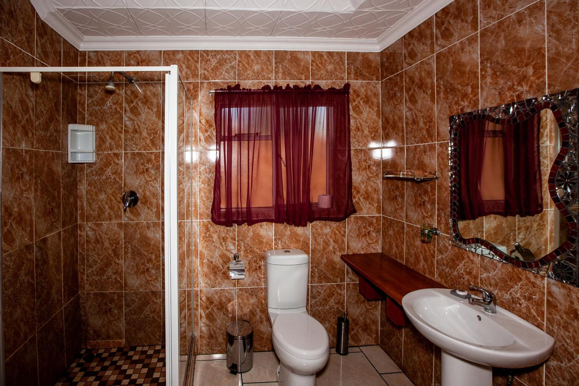 Invite Guest House - Self Catering Accommodation In Vanderbijlpark Luaran gambar