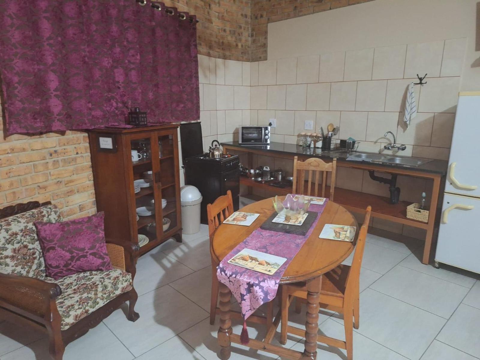 Invite Guest House - Self Catering Accommodation In Vanderbijlpark Luaran gambar