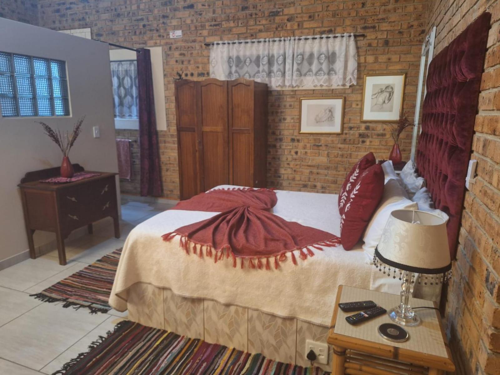 Invite Guest House - Self Catering Accommodation In Vanderbijlpark Luaran gambar